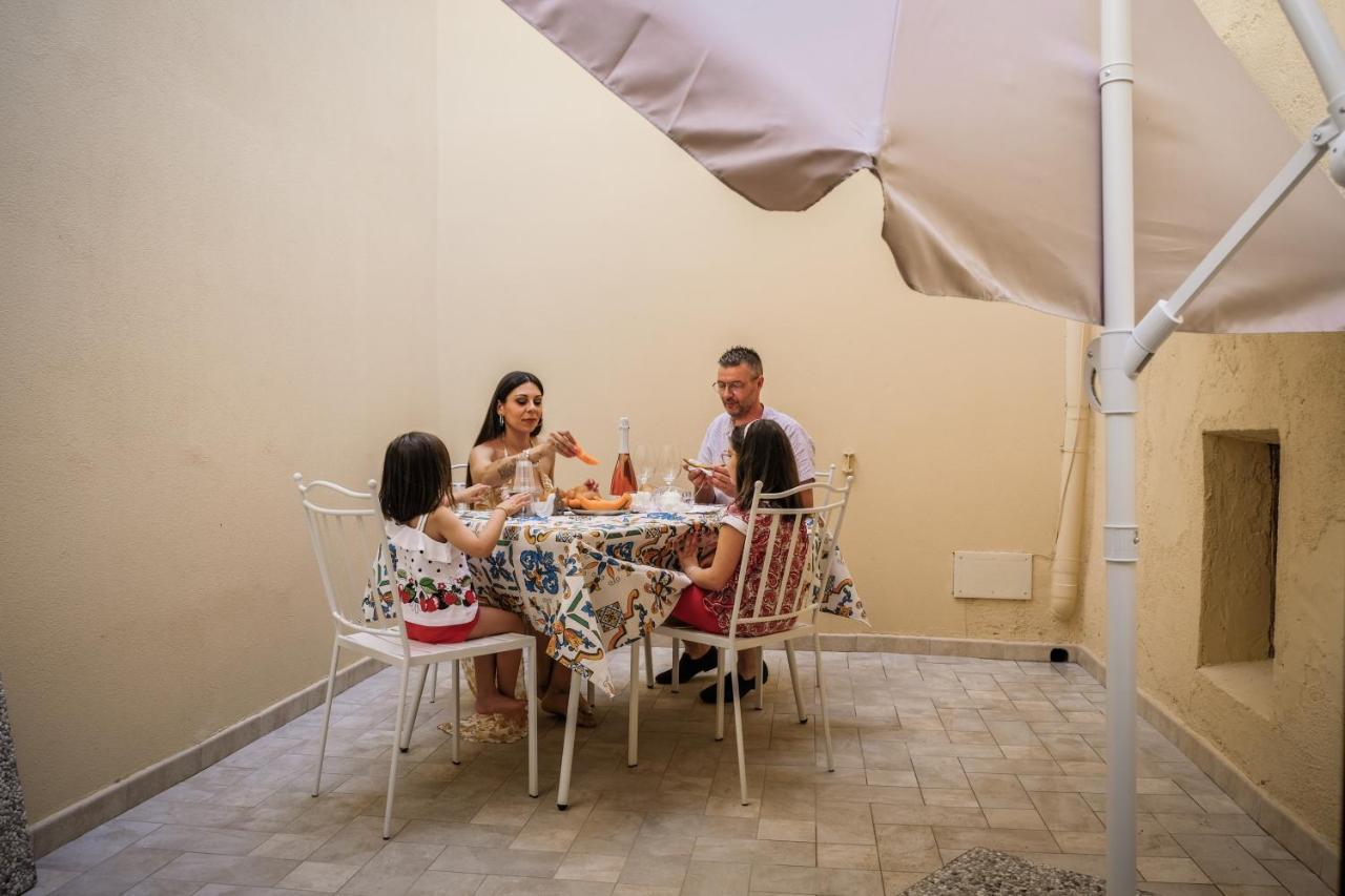 La Bifora E Il Granaio Hotel Sciacca Bagian luar foto